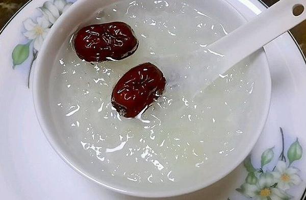 红枣燕窝炖冰糖的做法