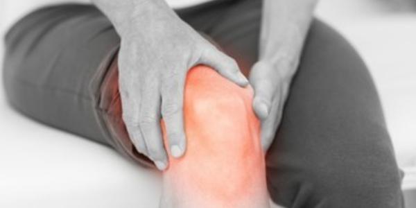 蹲下膝盖疼是缺钙的表现吗