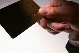 办理信用卡多久可以拿到卡本地（办信用卡一般多久可以拿到卡）