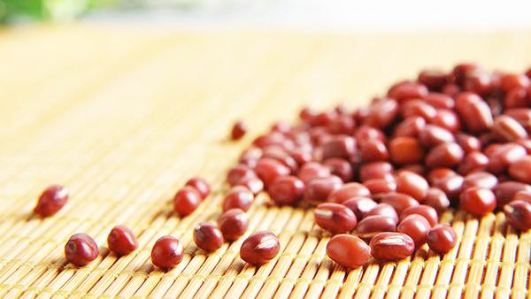 红豆有什么功效 红豆的食用禁忌要了解