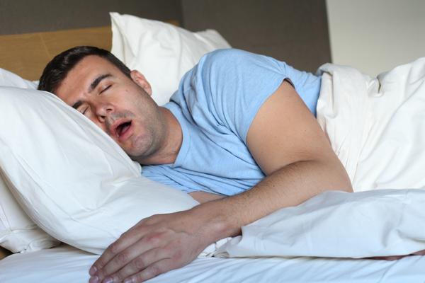 晚上睡觉流口水很臭是什么原因?