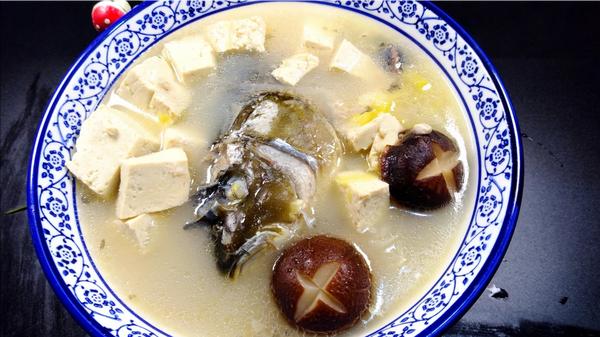 鱼头豆腐汤产妇可以喝吗,产妇几天可以喝鱼头豆腐汤