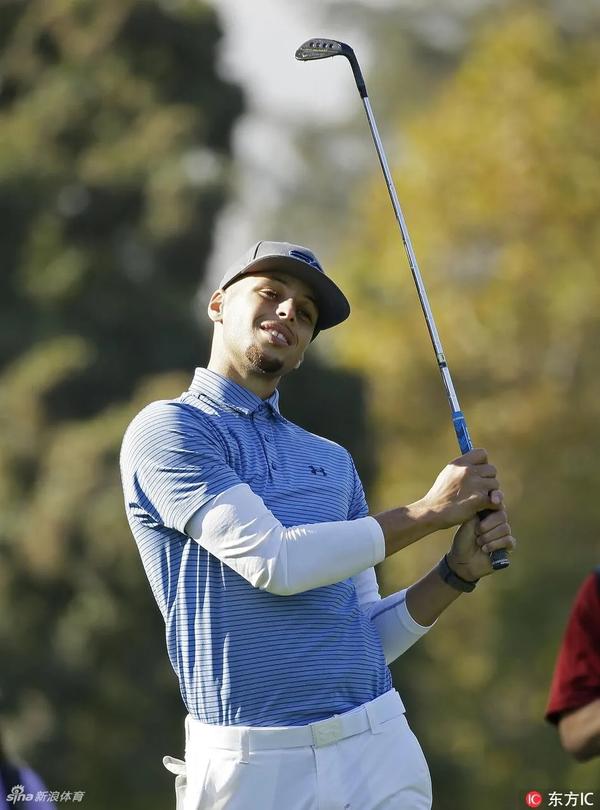 戴戒指打高尔夫(戴戒指打高尔夫球)