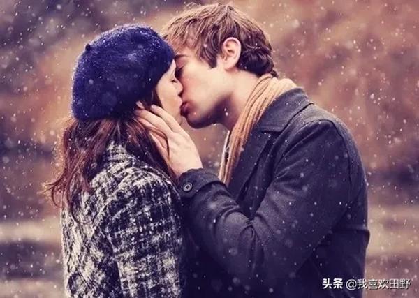 怎么把接吻说得很有学问(接吻的学问)