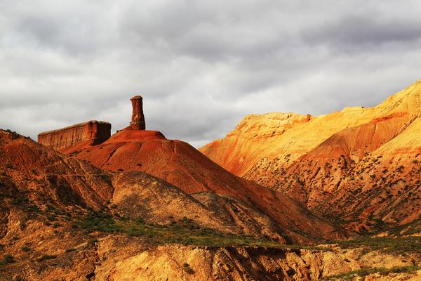 冲 读音（冲着读音）
