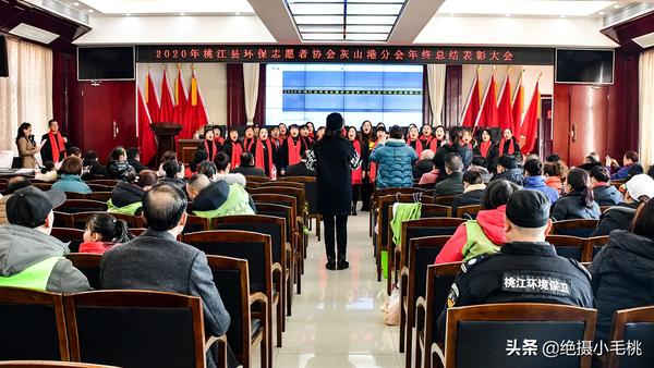 最美逆行者快板词(快板词歌颂逆行者)