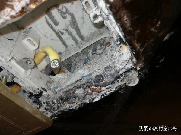 网线断在墙里面怎么办(网线断到墙里了怎么办-)