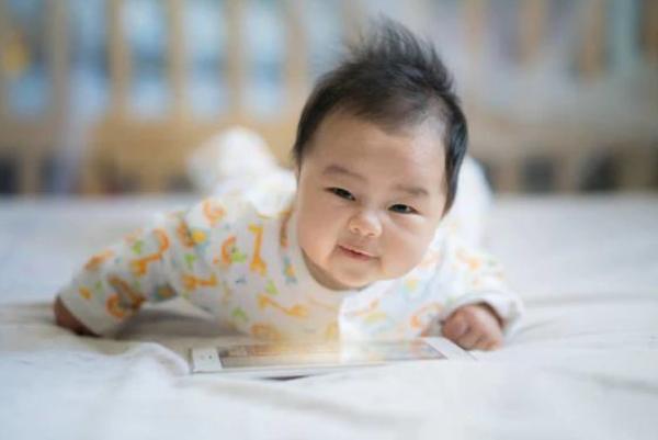 男孩带天的名字好不好（男孩儿名字带天好不好）_1