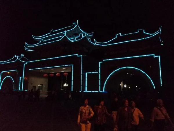 潮的另一个读音（潮的另一个读音怎么组词）