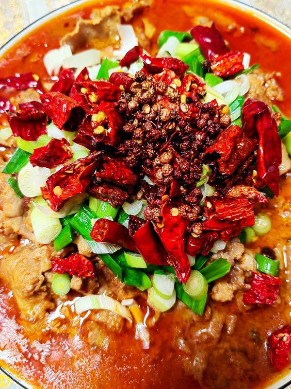 正宗四川麻辣水煮肉片（正宗四川麻辣水煮肉片做法）