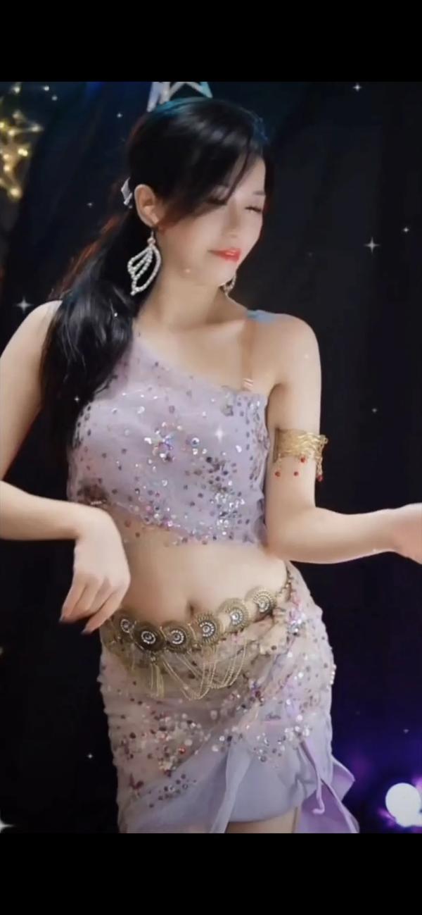 高情商女人处理男人搞暧昧(高情商聊男人的暧昧)