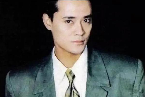 陈汝佳和梅艳芳的关系(陈汝佳和梅艳芳的关系怎么样)