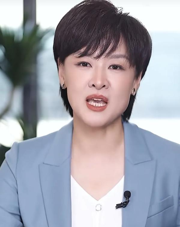 北京女主持人名单大全名字（北京女主持人名单大全名字图片）