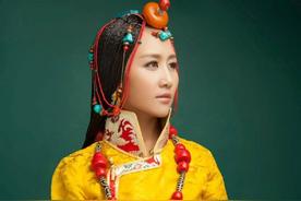 央金兰泽的成名作品有哪些（央金兰泽是靠什么火的）