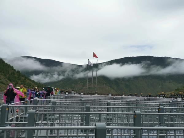 稻城亚丁天天下雨还能去吗（稻城亚丁下雨可以去吗）