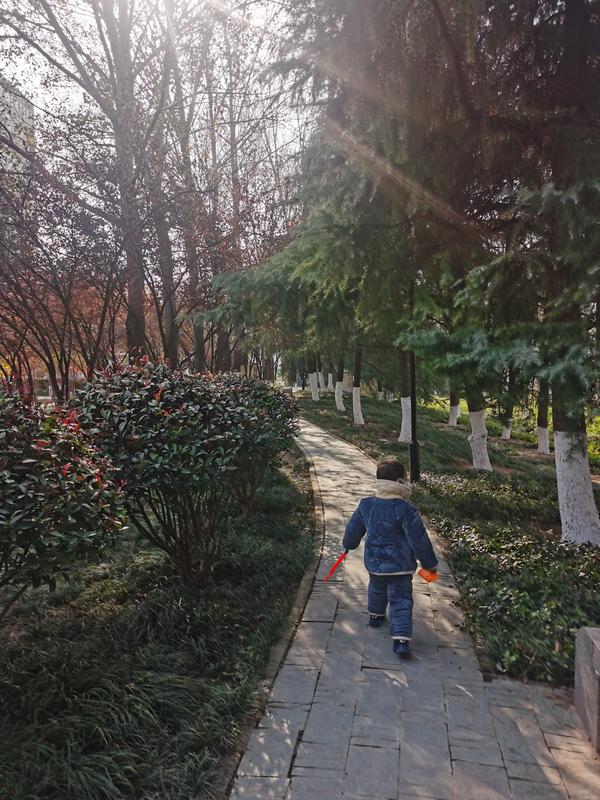 儿子从我身上快下去(快从我身上下去!)