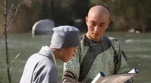 果郡王和甄嬛第一次原著描写（后宫甄嬛传流潋紫小说）