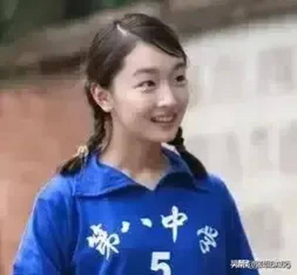 周冬雨山楂树（周冬雨山楂树之恋几岁）