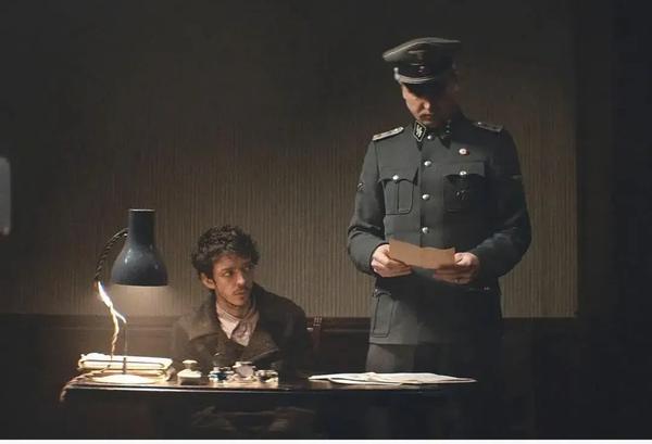 波斯语课里删除镜头(波斯语课被删)