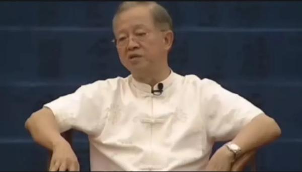 易经44是吉利数字（44字在风水里代表轻松棋牌
）