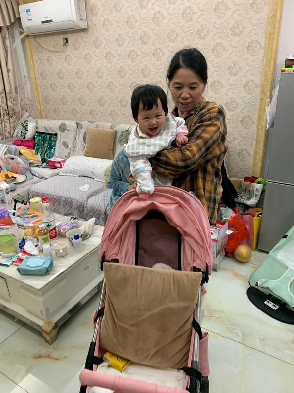 怎样逗女孩子开心（怎样逗女孩子开心）