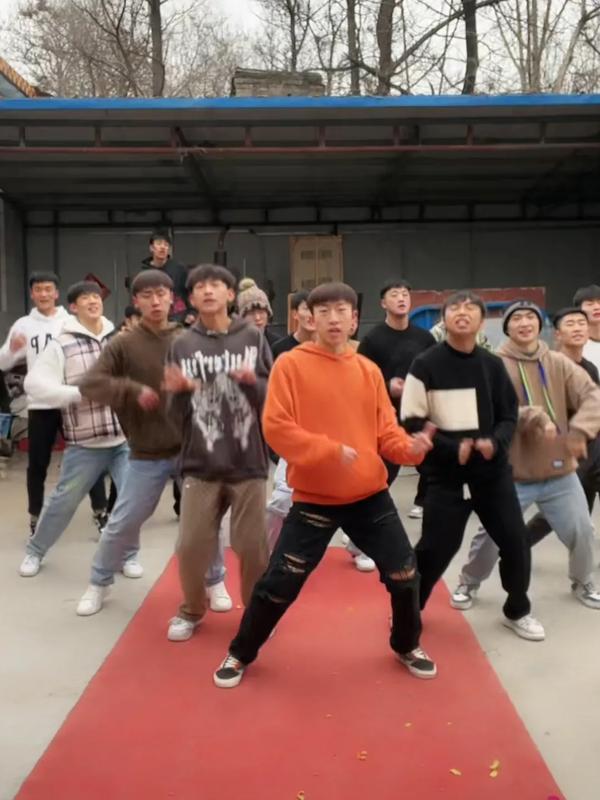 嗨哟嗨哟嗨视频(嗨嗨嗨嘎嘎)