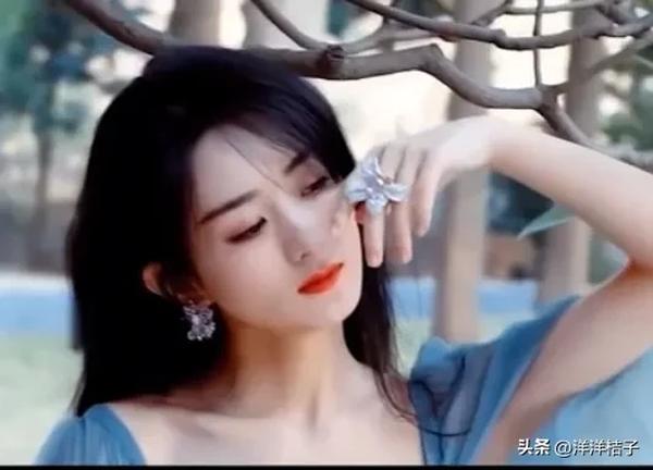 为什么太单纯的女生没人喜欢（单纯的女生没人喜欢吗）