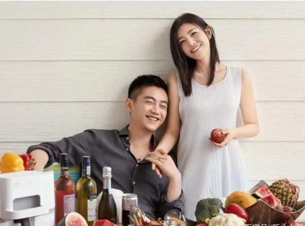 陈晓的生活照片大全（陈妍希陈晓最近的生活照片）