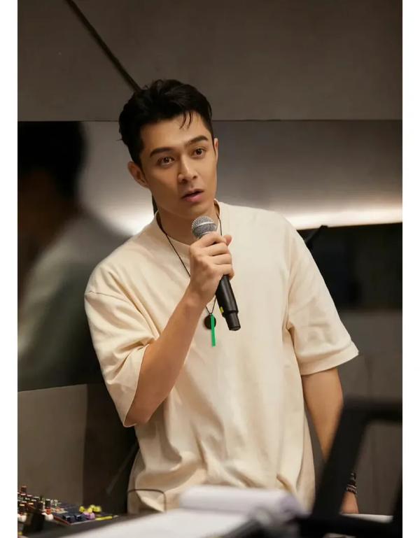 周柏豪星二代(周柏豪出道)