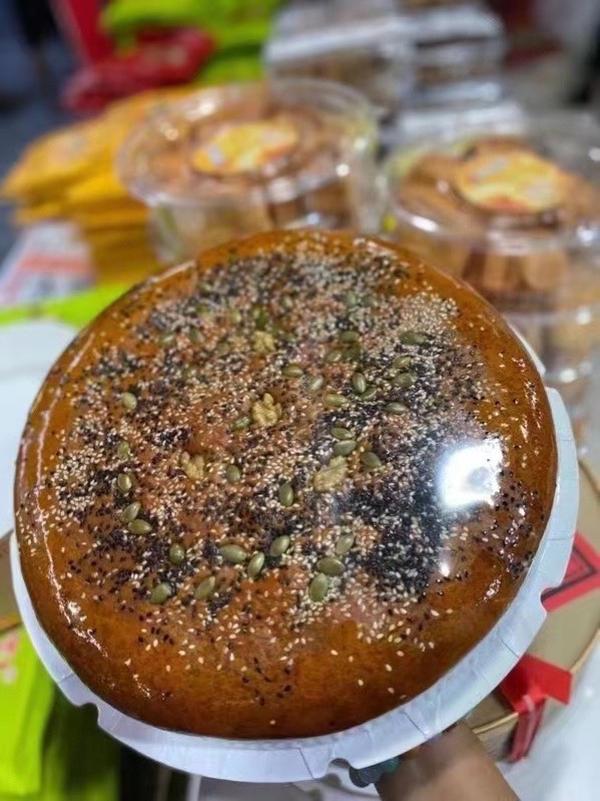 中秋节吃月饼的寓意是什么_中秋节吃月饼的寓意是什么-