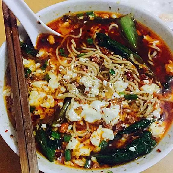 在重庆，吃完这68样美食我们就结婚吧！