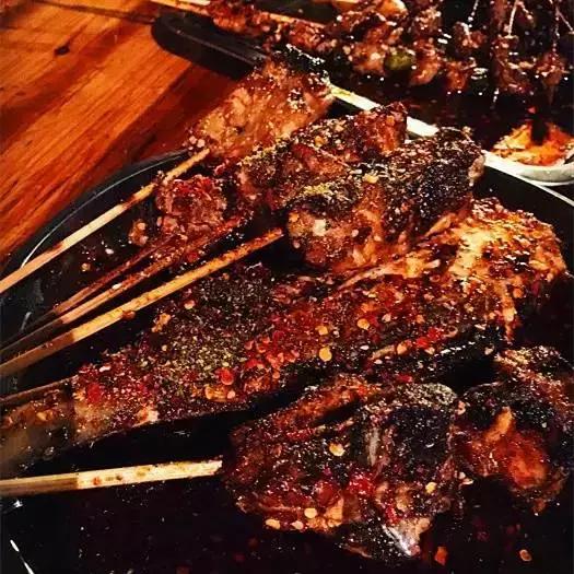 在重庆，吃完这68样美食我们就结婚吧！