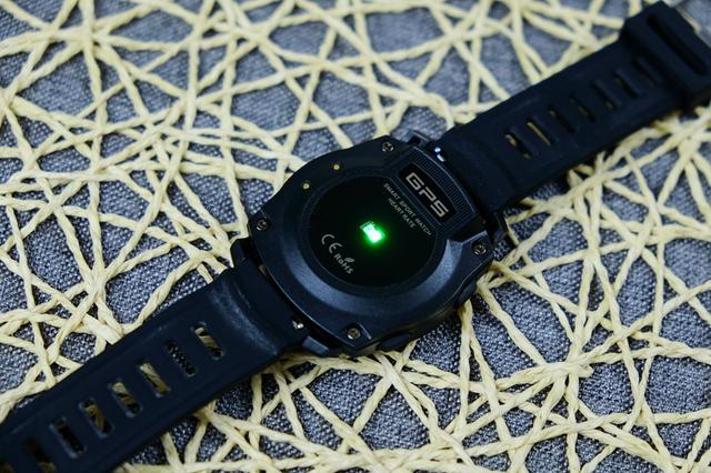 曾是国产最好用的运动手表，价格不及佳明颂拓3分之一