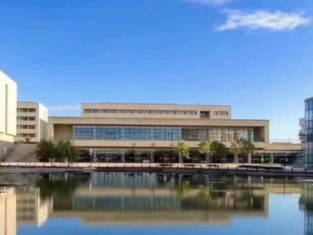 青岛即墨七级中学