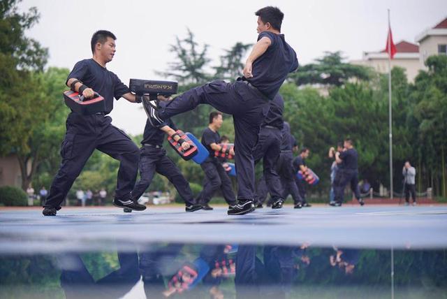 公安部新式警服研发