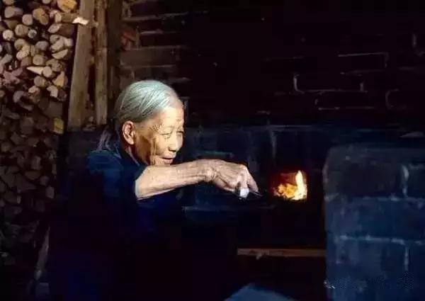 朔州农村的灶台你还记得吗，你还会烧火吗？