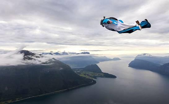 求解：黄延秋一夜飞九城？是真的在梦游吗？