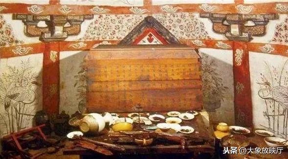 农村古墓发掘一桌1000多年前的饭菜，保存完好，专家这不可能