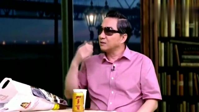 张召忠大笑