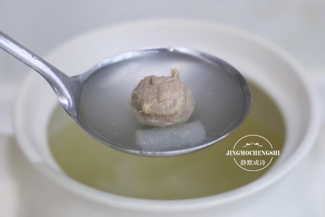 七八月我家必喝的消暑汤，不放一滴油，清淡鲜美，越喝越舒坦