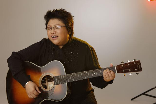 周扬青与罗志祥分手，李小璐直播带货：天亮了，记得听妈妈的话！