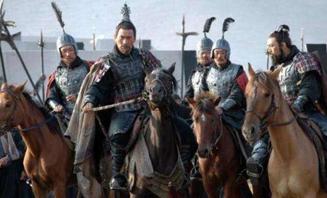 老和尚把钱给一乞丐说：往北走，有奇遇，后乞丐成开国皇帝