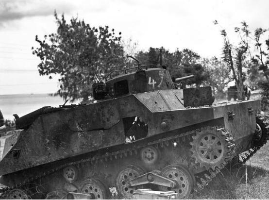 二战日本海军饱受争议的两栖装甲战车，特二式内火艇