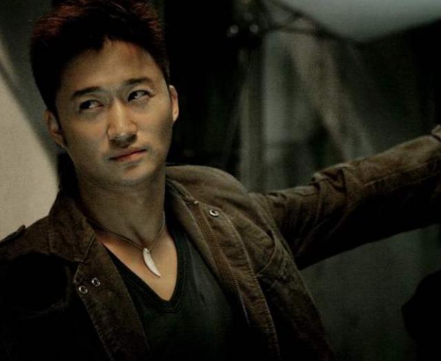 曾断言“吴京”红不了的老梁，现在为啥不露面了？