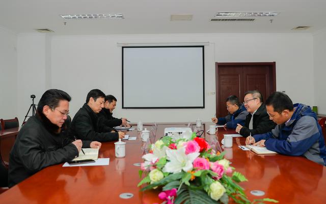 济南新材料产业园区管委会主任陈西武到企业调研