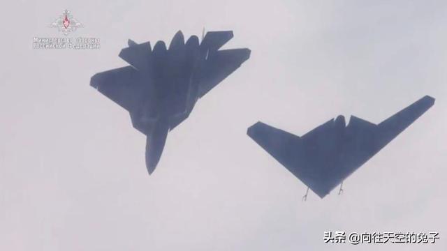 ������ͧͻ����ʽ����˼·�����˻�VS F35������Ծ�ʤ�����Σ�