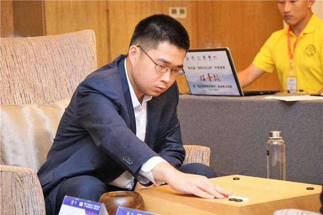 24岁职业八段围棋手范蕴若意外离世，柯洁用张学友歌词悼念送别