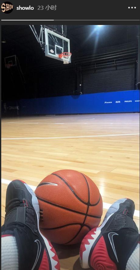 风波|罗志祥分手风波后首露面 头发变长不修边幅显邋遢