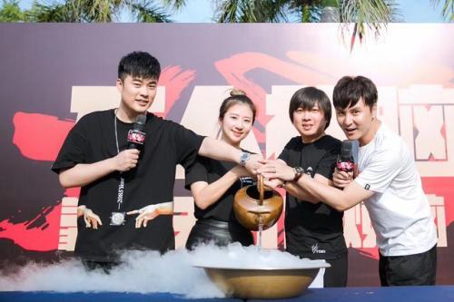 “快乐家族”的副业你知道嘛？谢娜开网店，其