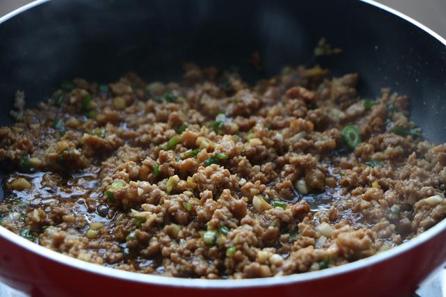 1碗玉米面1把豆角，簡單一做，既當菜又當飯，全家人都愛吃